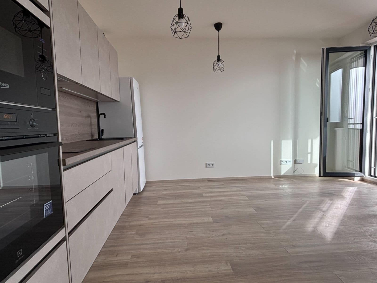 Pronájem bytu 1+kk 32 m², Hermanové, Praha, Praha Pronájem bytu 1+kk 32 m², Hermanové, Praha, Praha