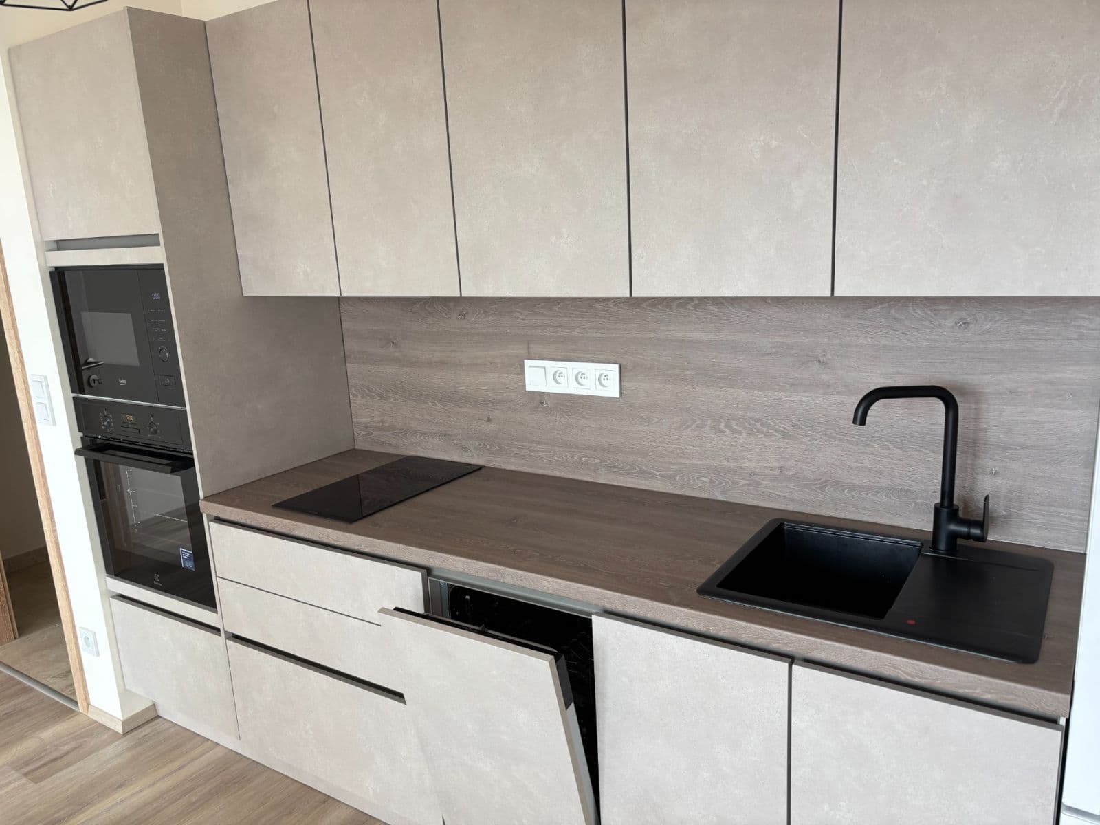 Pronájem bytu 1+kk 32 m², Hermanové, Praha, Praha Pronájem bytu 1+kk 32 m², Hermanové, Praha, Praha