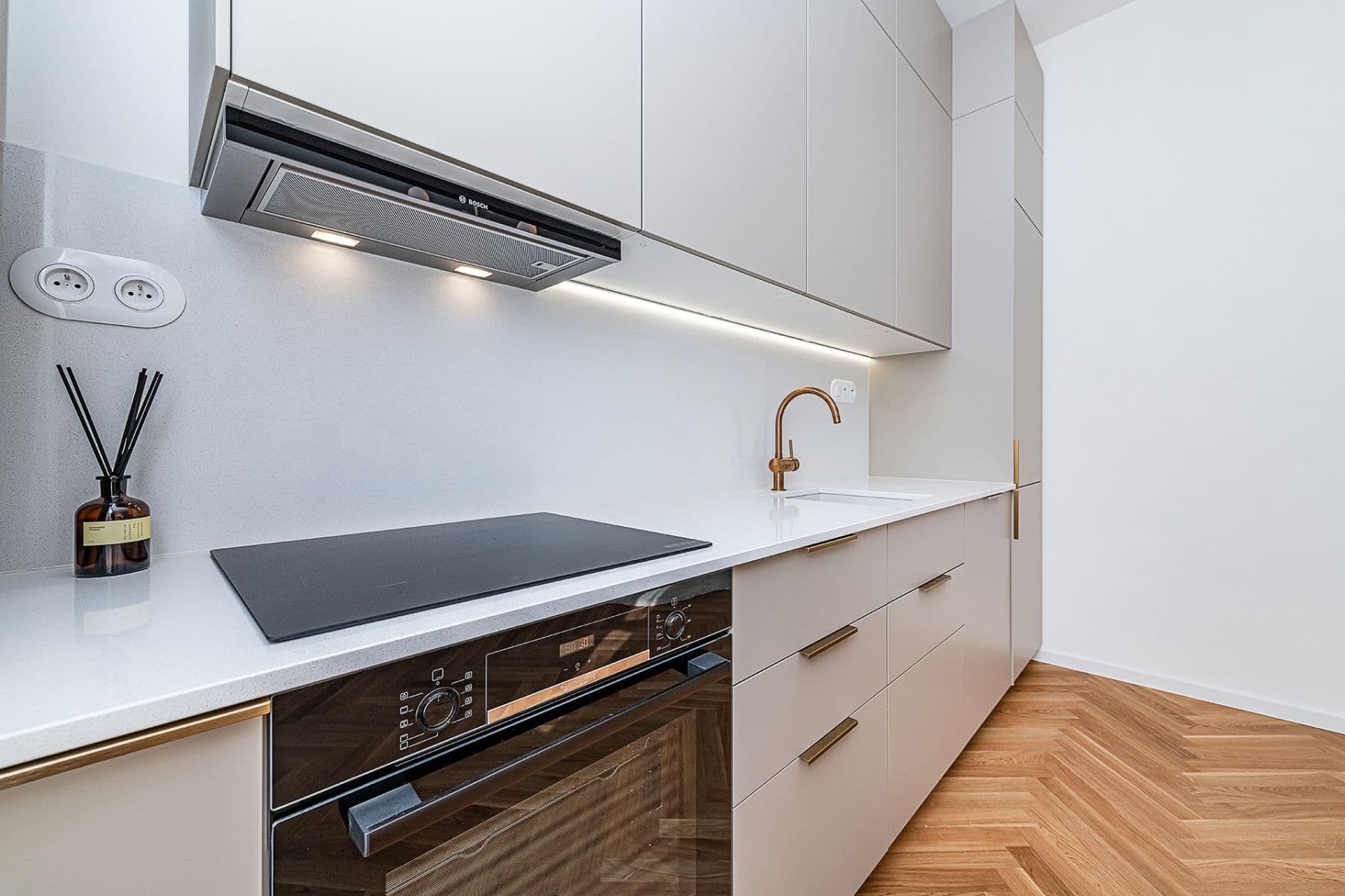 Prodej bytu 2+kk 51 m², Chodská, Praha, Praha Prodej bytu 2+kk 51 m², Chodská, Praha, Praha