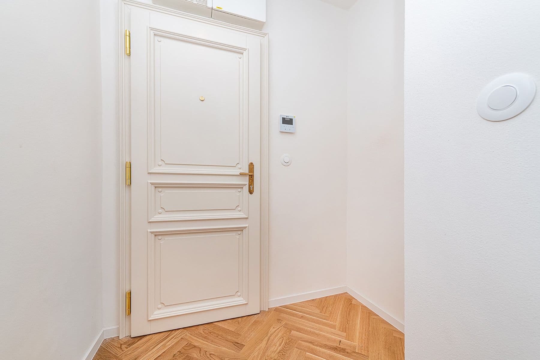 Prodej bytu 2+kk 50 m², Chodská, Praha, Praha Prodej bytu 2+kk 50 m², Chodská, Praha, Praha