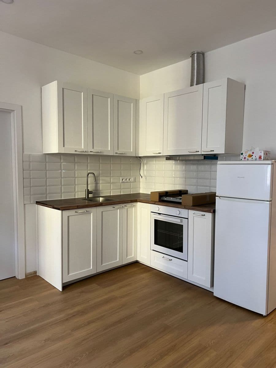 Pronájem bytu 2+kk 53 m², Lounských, Praha, Praha Pronájem bytu 2+kk 53 m², Lounských, Praha, Praha