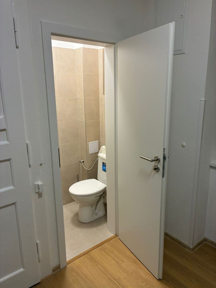 Pronájem bytu 2+kk 53 m², Lounských, Praha, Praha Pronájem bytu 2+kk 53 m², Lounských, Praha, Praha