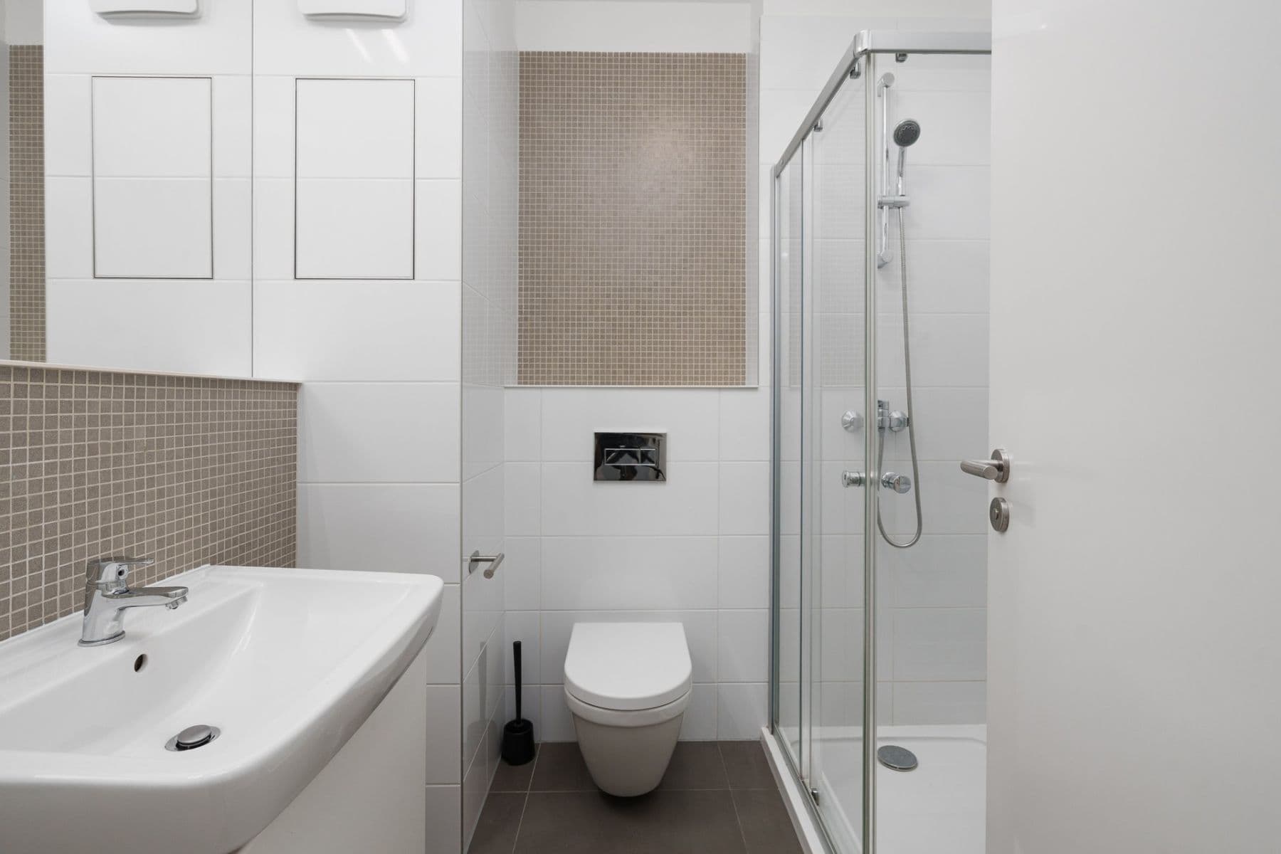 Pronájem bytu 1+kk 25 m², Novovysočanská, Praha, Praha Pronájem bytu 1+kk 25 m², Novovysočanská, Praha, Praha