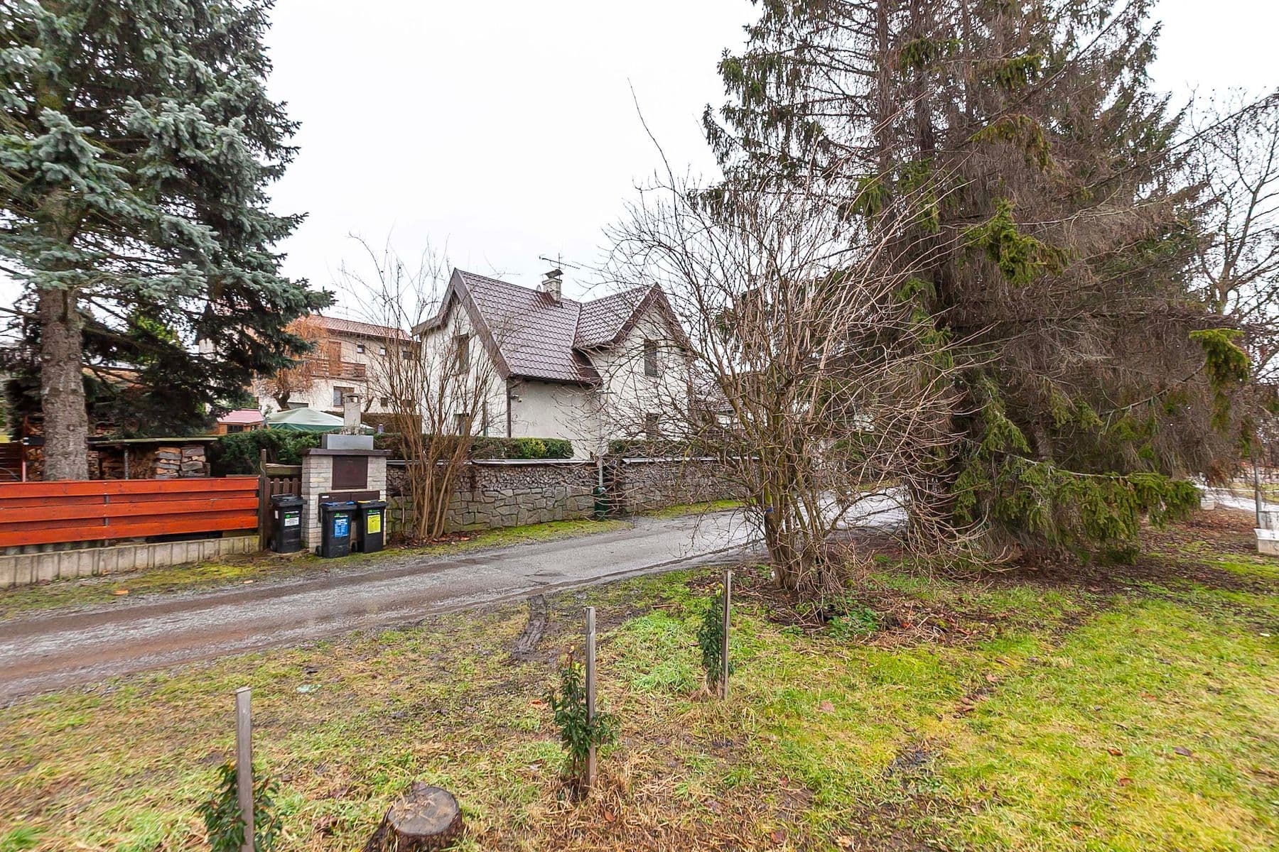 Prodej nebytového prostoru 300 m², Kozinova, Říčany, Středočeský kraj Prodej nebytového prostoru 300 m², Kozinova, Říčany, Středočeský kraj