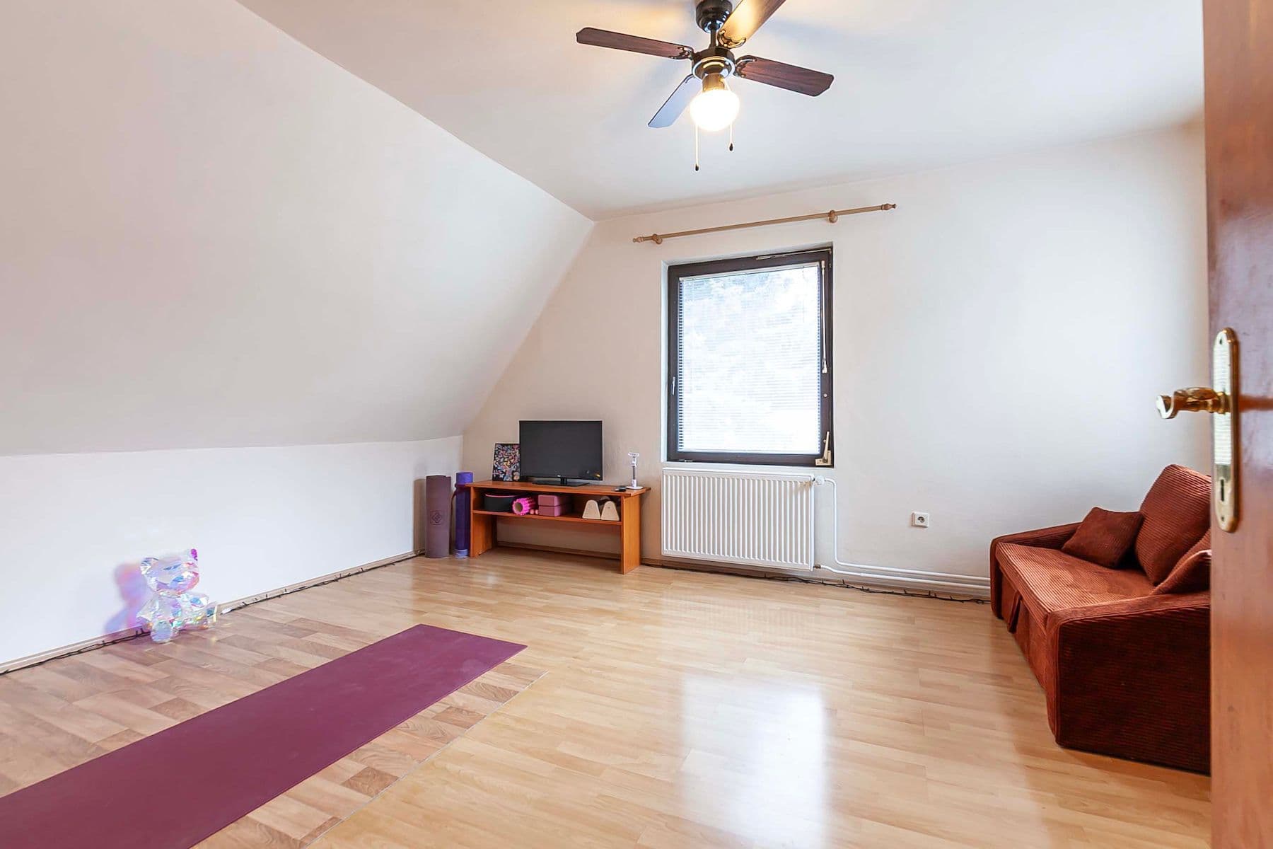 Prodej nebytového prostoru 300 m², Kozinova, Říčany, Středočeský kraj Prodej nebytového prostoru 300 m², Kozinova, Říčany, Středočeský kraj