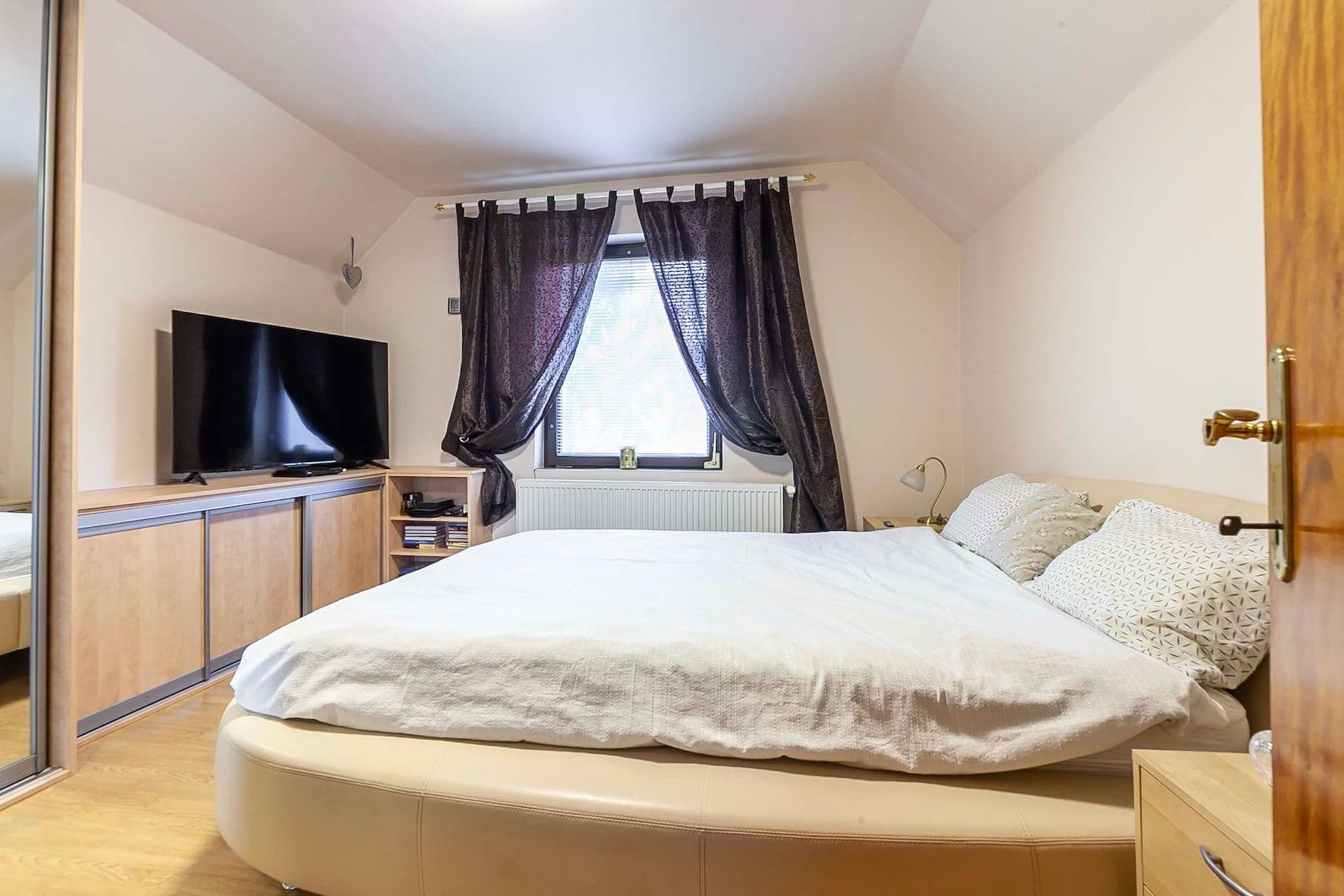 Prodej nebytového prostoru 300 m², Kozinova, Říčany, Středočeský kraj Prodej nebytového prostoru 300 m², Kozinova, Říčany, Středočeský kraj