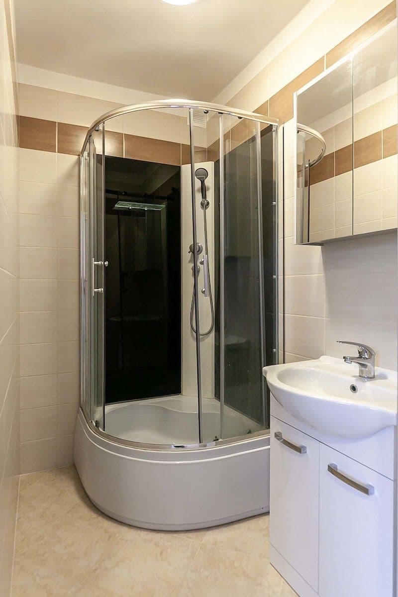 Prodej nebytového prostoru 300 m², Kozinova, Říčany, Středočeský kraj Prodej nebytového prostoru 300 m², Kozinova, Říčany, Středočeský kraj