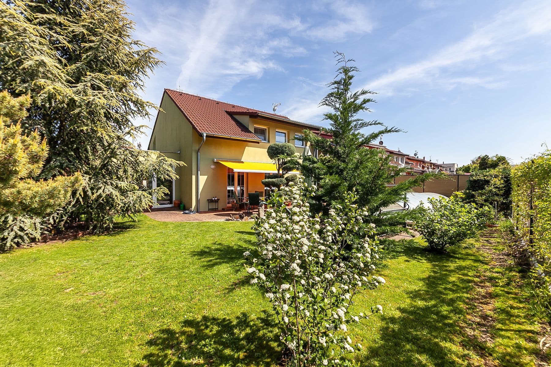 Prodej domu 270 m², pozemek 598 m², K Remízku, Vestec, Středočeský kraj Prodej domu 270 m², pozemek 598 m², K Remízku, Vestec, Středočeský kraj