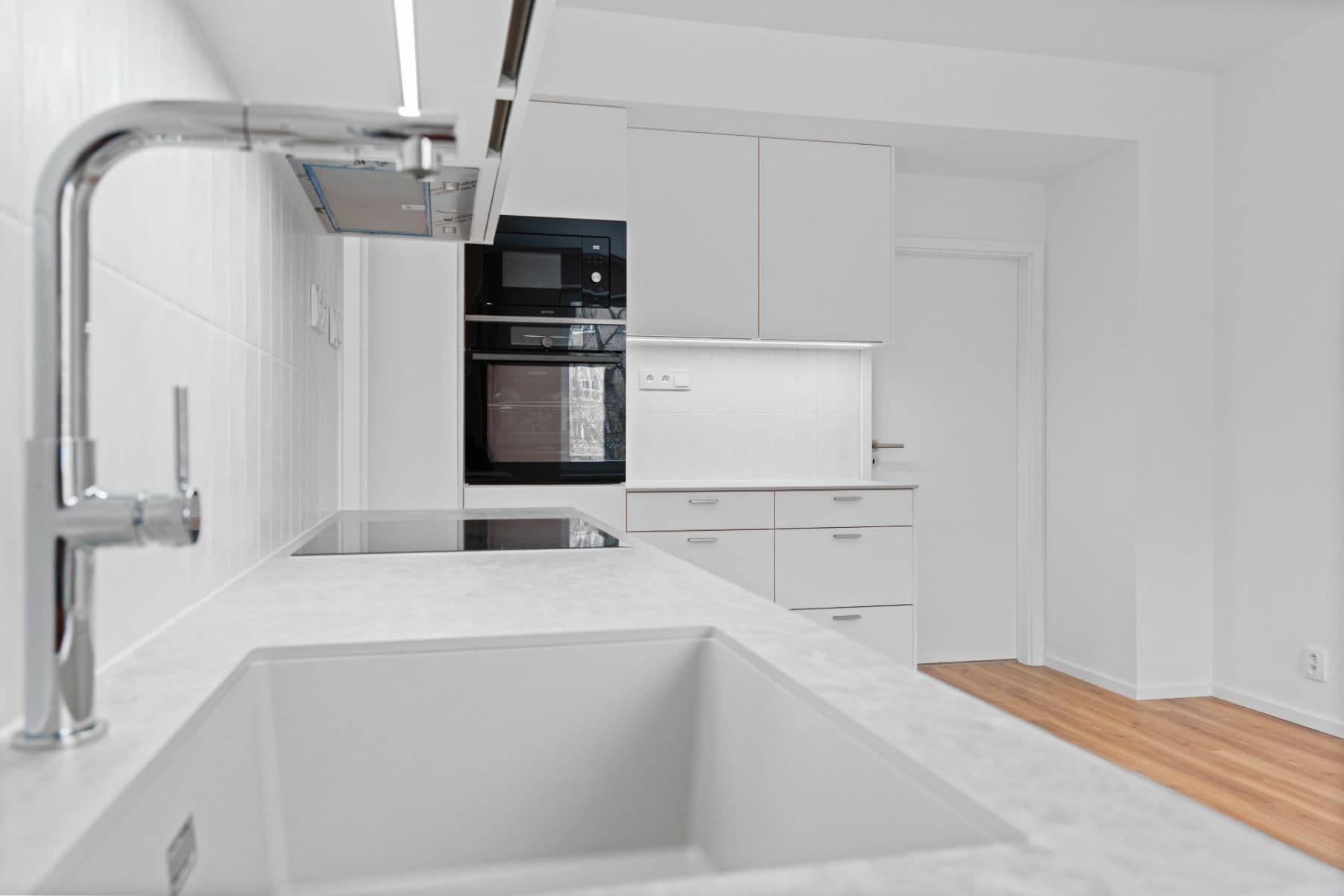 Prodej bytu 3+kk 52 m², Pod Lipami, Praha, Praha Prodej bytu 3+kk 52 m², Pod Lipami, Praha, Praha