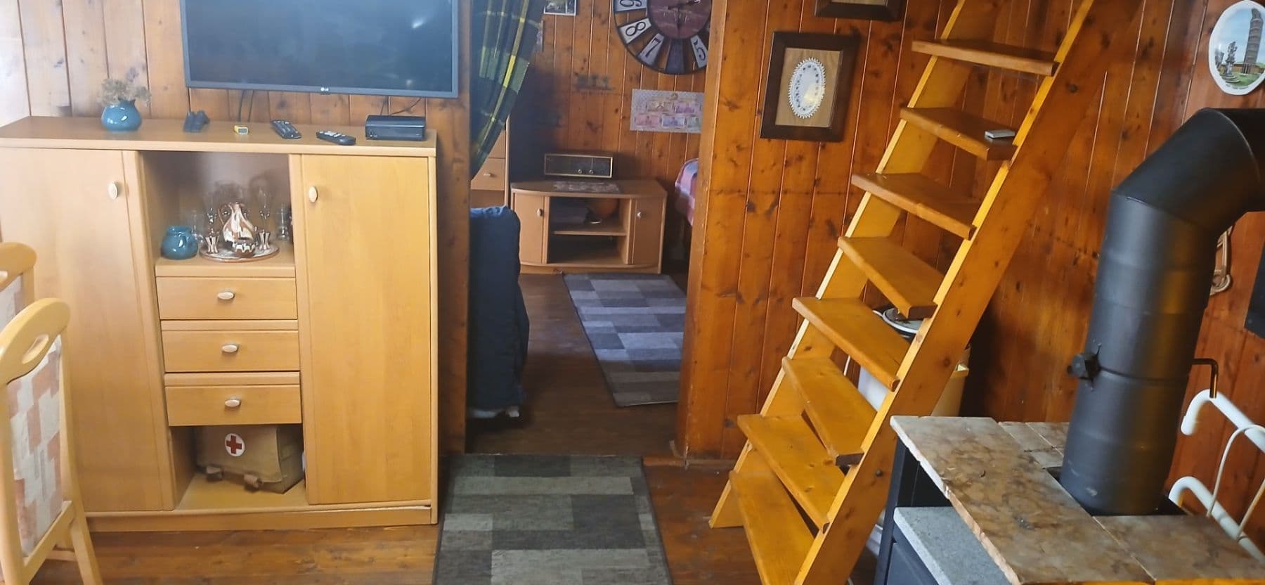 Prodej chaty, chalupy 42 m², pozemek 42 m², Obec, Kaliště, Středočeský kraj Prodej chaty, chalupy 42 m², pozemek 42 m², Obec, Kaliště, Středočeský kraj