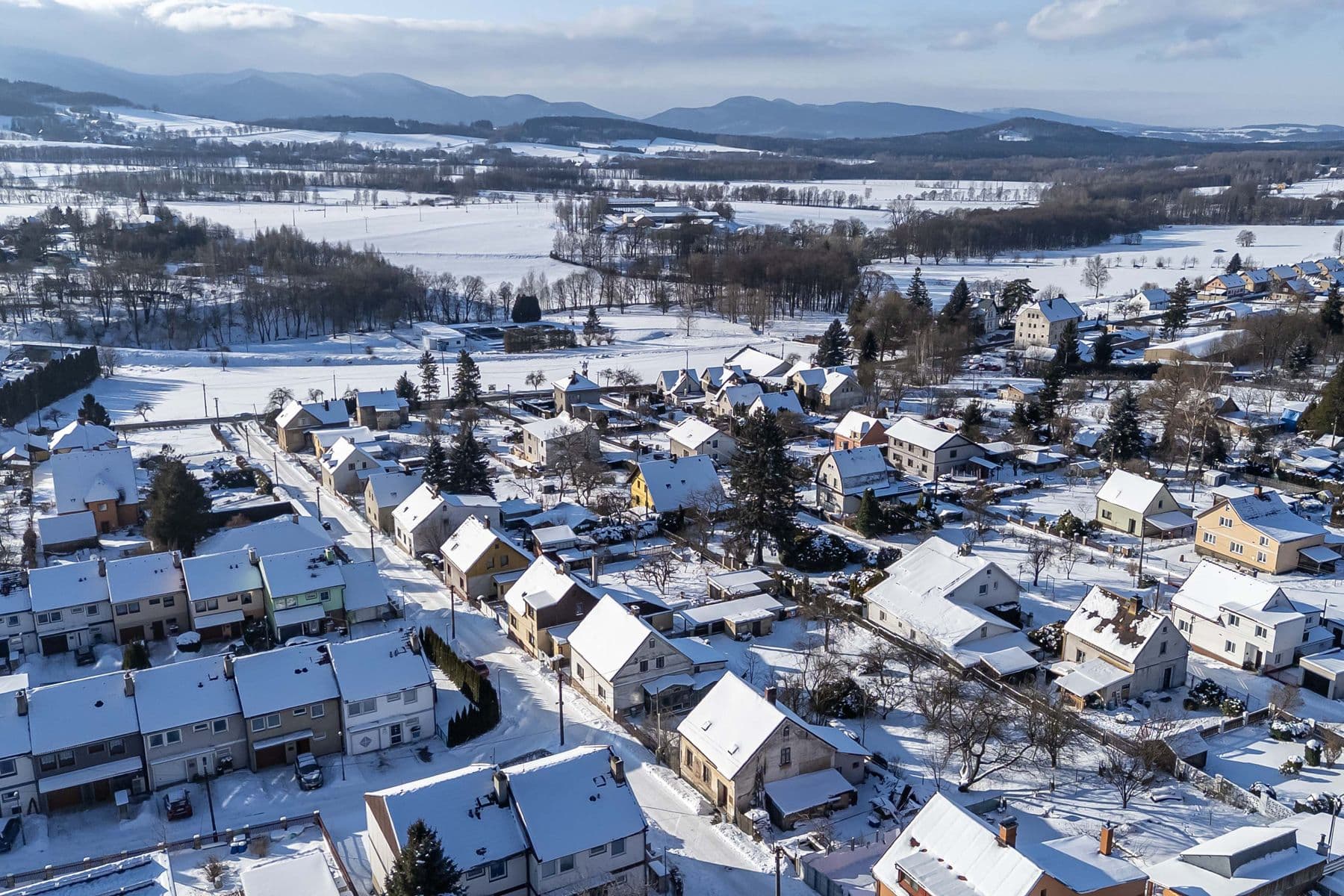 Prodej domu 195 m², pozemek 1.223 m², Sadová, Nové Město pod Smrkem, Liberecký kraj Prodej domu 195 m², pozemek 1.223 m², Sadová, Nové Město pod Smrkem, Liberecký kraj