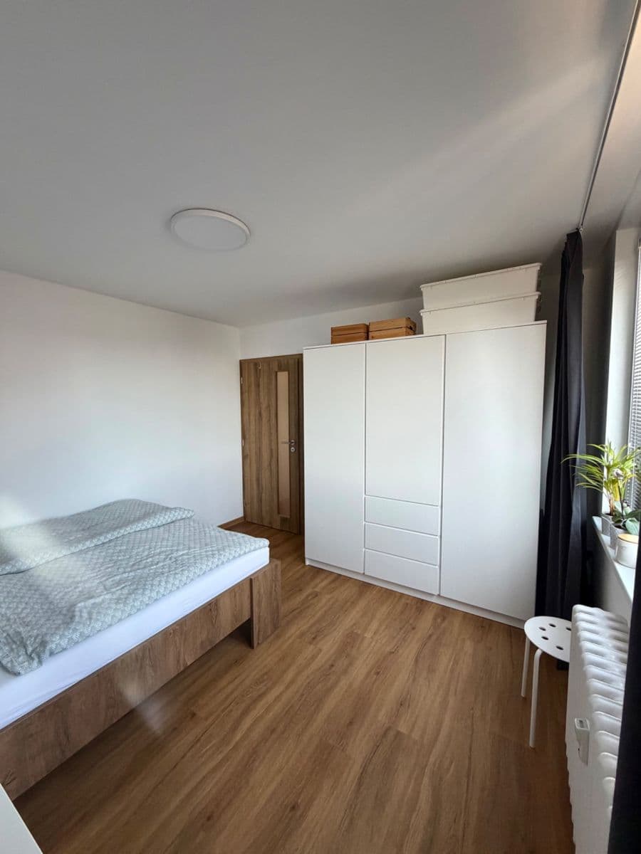 Pronájem bytu 3+1 65 m², Oděská, Rožnov pod Radhoštěm, Zlínský kraj Pronájem bytu 3+1 65 m², Oděská, Rožnov pod Radhoštěm, Zlínský kraj