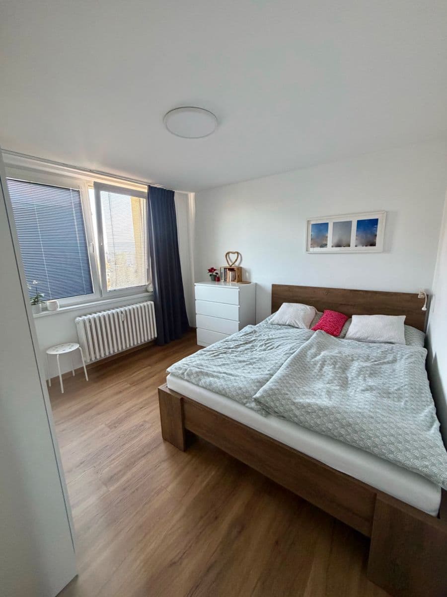 Pronájem bytu 3+1 65 m², Oděská, Rožnov pod Radhoštěm, Zlínský kraj Pronájem bytu 3+1 65 m², Oděská, Rožnov pod Radhoštěm, Zlínský kraj