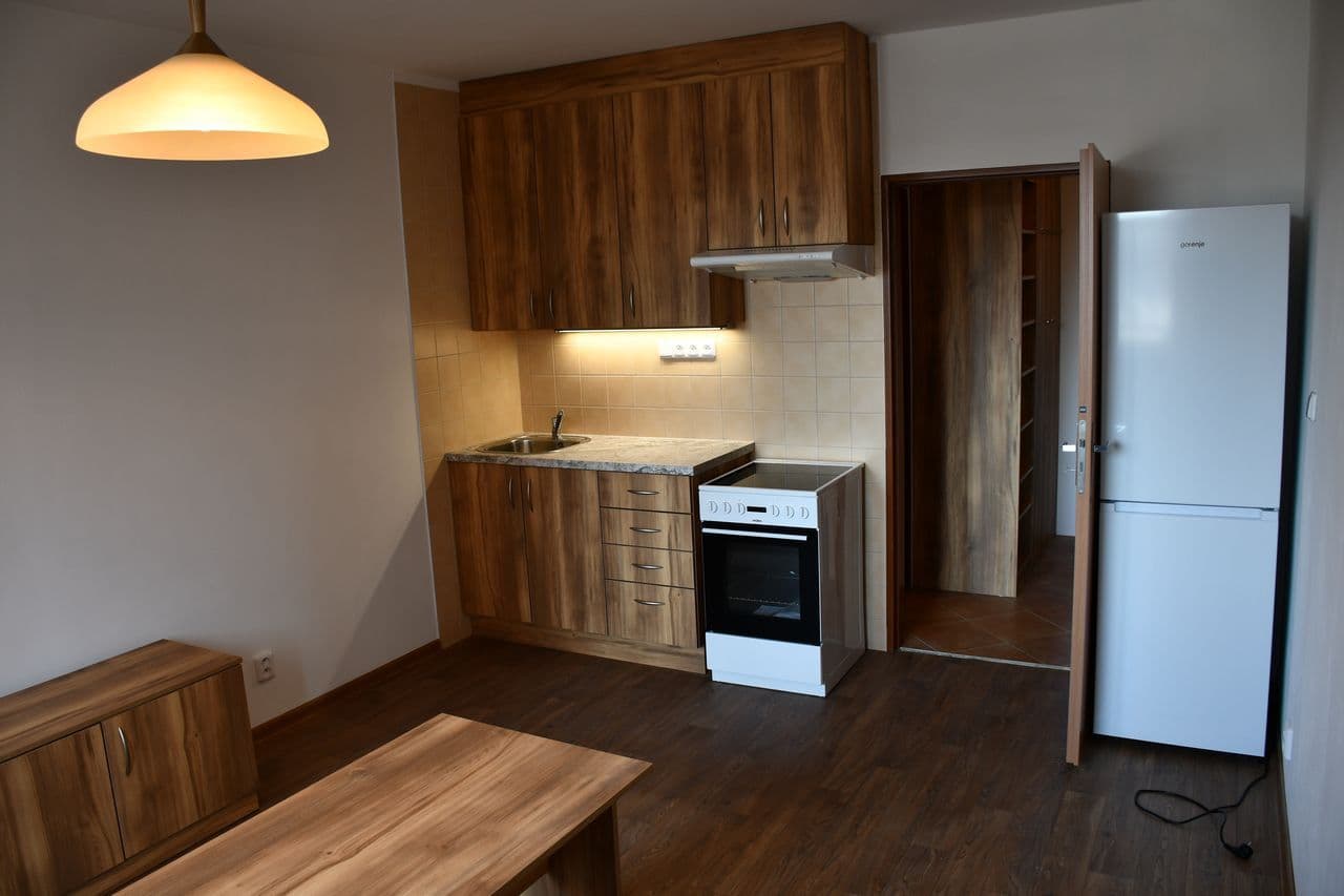 Pronájem bytu 2+kk 41 m², Slovácká, Břeclav, Jihomoravský kraj Pronájem bytu 2+kk 41 m², Slovácká, Břeclav, Jihomoravský kraj