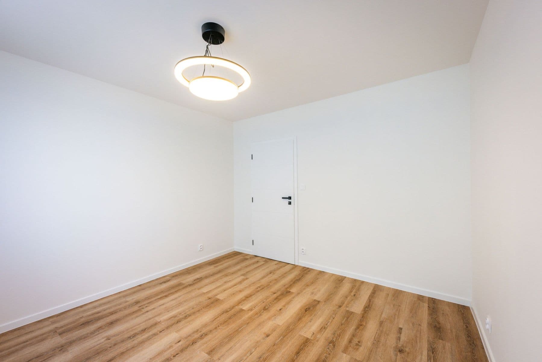 Prodej bytu 4+kk 74 m², Kunínova, Praha, Praha Prodej bytu 4+kk 74 m², Kunínova, Praha, Praha