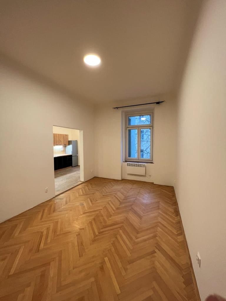 Pronájem bytu 1+1 39 m², Mánesova, Praha, Praha Pronájem bytu 1+1 39 m², Mánesova, Praha, Praha