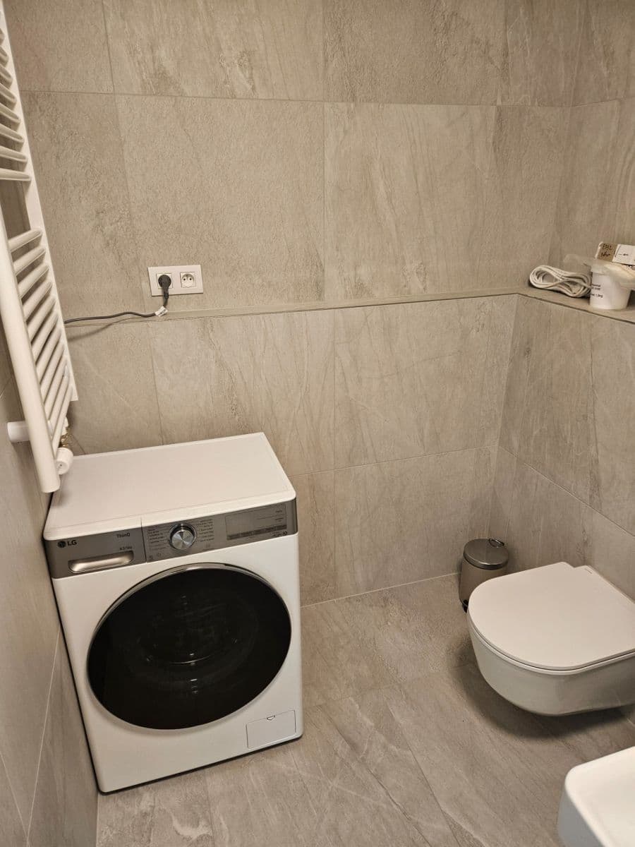 Pronájem bytu 1+1 43 m², Košická, Ružinov, Bratislavský kraj Pronájem bytu 1+1 43 m², Košická, Ružinov, Bratislavský kraj