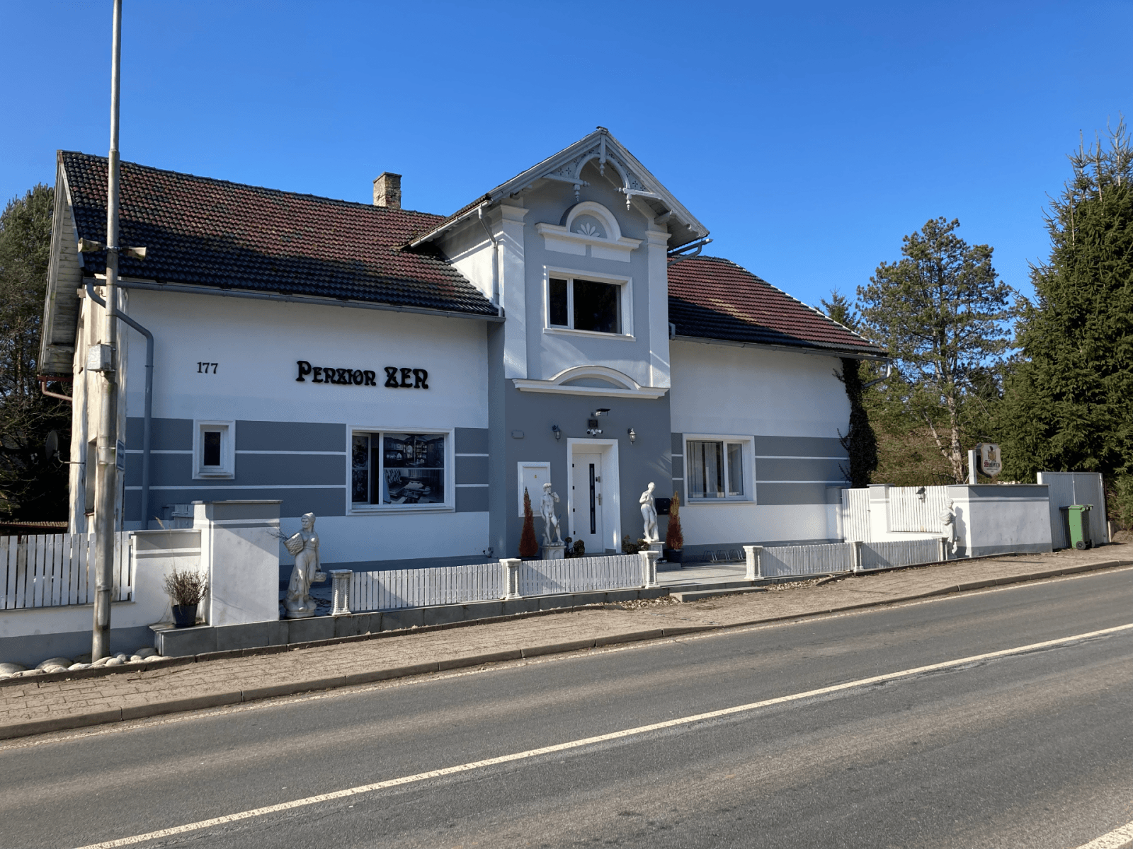 Prodej domu 241 m², pozemek 2.752 m², Meziměstí, Královéhradecký kraj Prodej domu 241 m², pozemek 2.752 m², Meziměstí, Královéhradecký kraj