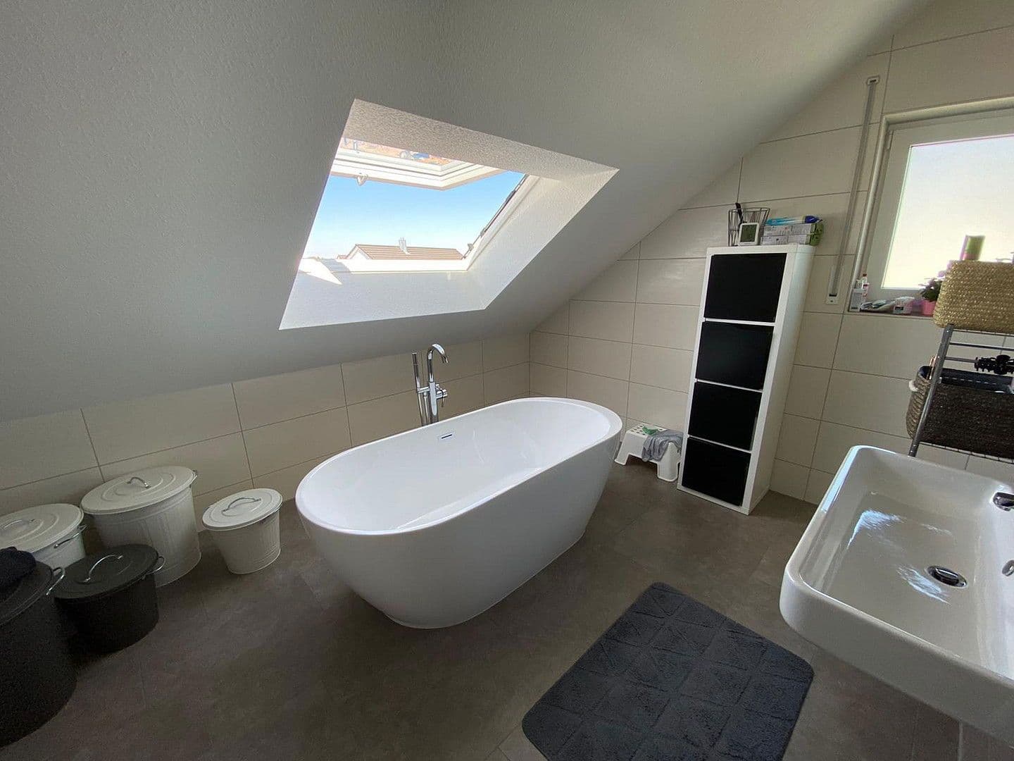 Pronájem bytu 3+1 115 m², Erhard Schnepf Straße 2, Bad Wimpfen, Bádensko-Württembersko Pronájem bytu 3+1 115 m², Erhard Schnepf Straße 2, Bad Wimpfen, Bádensko-Württembersko