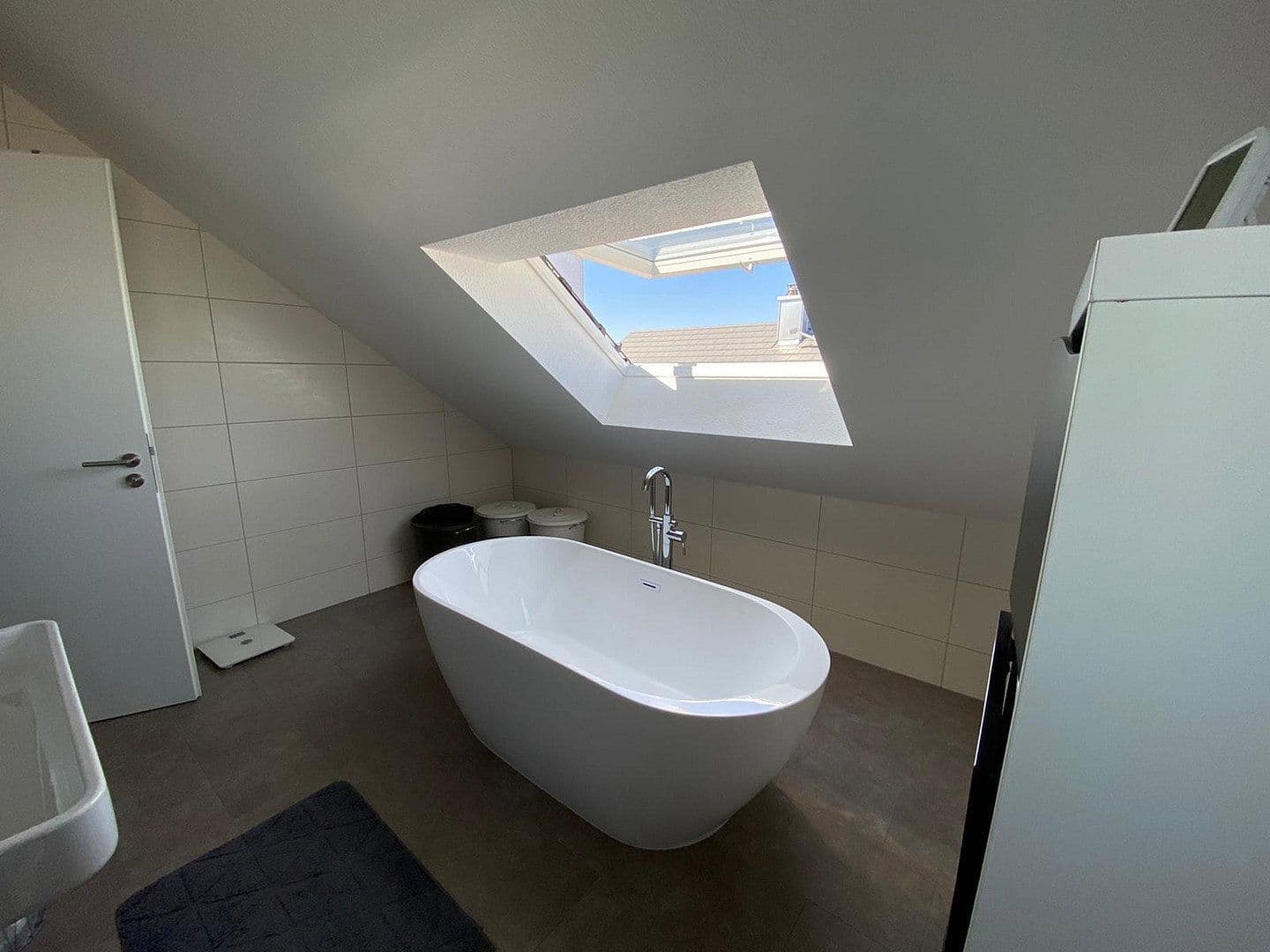 Pronájem bytu 3+1 115 m², Erhard Schnepf Straße 2, Bad Wimpfen, Bádensko-Württembersko Pronájem bytu 3+1 115 m², Erhard Schnepf Straße 2, Bad Wimpfen, Bádensko-Württembersko