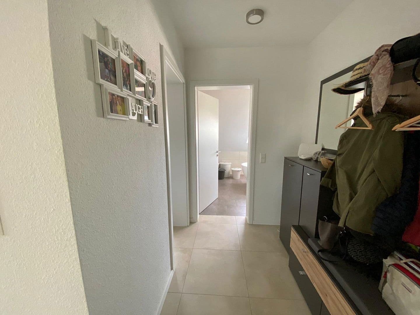 Pronájem bytu 3+1 115 m², Erhard Schnepf Straße 2, Bad Wimpfen, Bádensko-Württembersko Pronájem bytu 3+1 115 m², Erhard Schnepf Straße 2, Bad Wimpfen, Bádensko-Württembersko