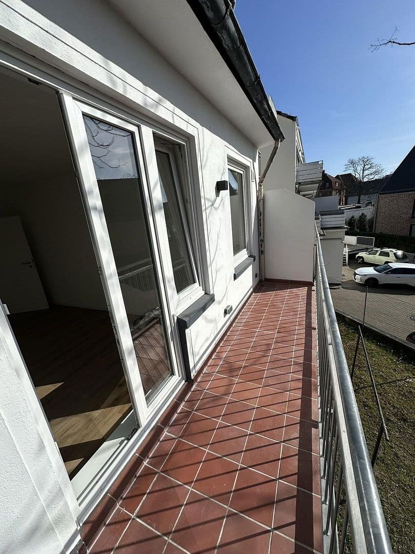 Pronájem bytu 3+1 80 m², Hindenburgstr. 40, Bremen, Bremen Pronájem bytu 3+1 80 m², Hindenburgstr. 40, Bremen, Bremen