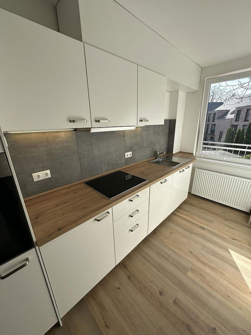 Pronájem bytu 3+1 80 m², Hindenburgstr. 40, Bremen, Bremen Pronájem bytu 3+1 80 m², Hindenburgstr. 40, Bremen, Bremen