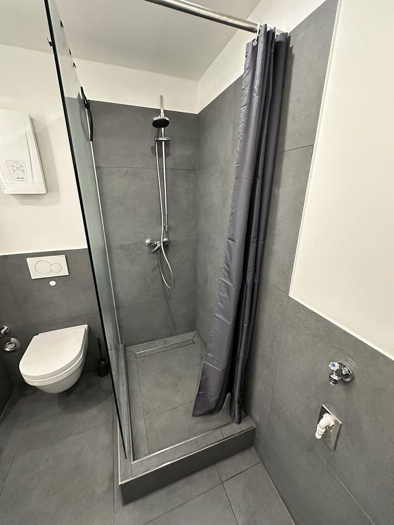 Pronájem bytu 3+1 80 m², Hindenburgstr. 40, Bremen, Bremen Pronájem bytu 3+1 80 m², Hindenburgstr. 40, Bremen, Bremen