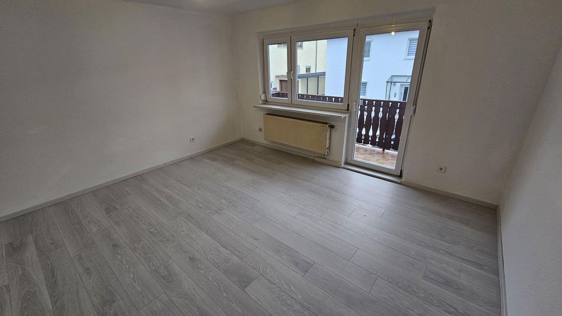 Pronájem bytu 3+1 76 m², Silcherstraße 4, Heubach, Bádensko-Württembersko Pronájem bytu 3+1 76 m², Silcherstraße 4, Heubach, Bádensko-Württembersko