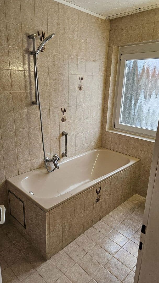 Pronájem bytu 3+1 76 m², Silcherstraße 4, Heubach, Bádensko-Württembersko Pronájem bytu 3+1 76 m², Silcherstraße 4, Heubach, Bádensko-Württembersko