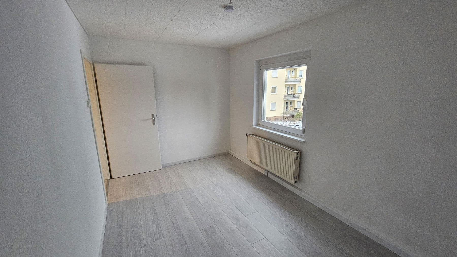 Pronájem bytu 3+1 76 m², Silcherstraße 4, Heubach, Bádensko-Württembersko Pronájem bytu 3+1 76 m², Silcherstraße 4, Heubach, Bádensko-Württembersko
