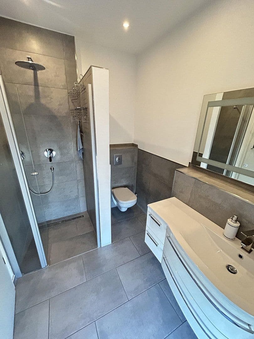 Pronájem bytu 5+kk 226 m², Lambertusstr.36, Troisdorf, Severní Porýní-Vestfálsko Pronájem bytu 5+kk 226 m², Lambertusstr.36, Troisdorf, Severní Porýní-Vestfálsko