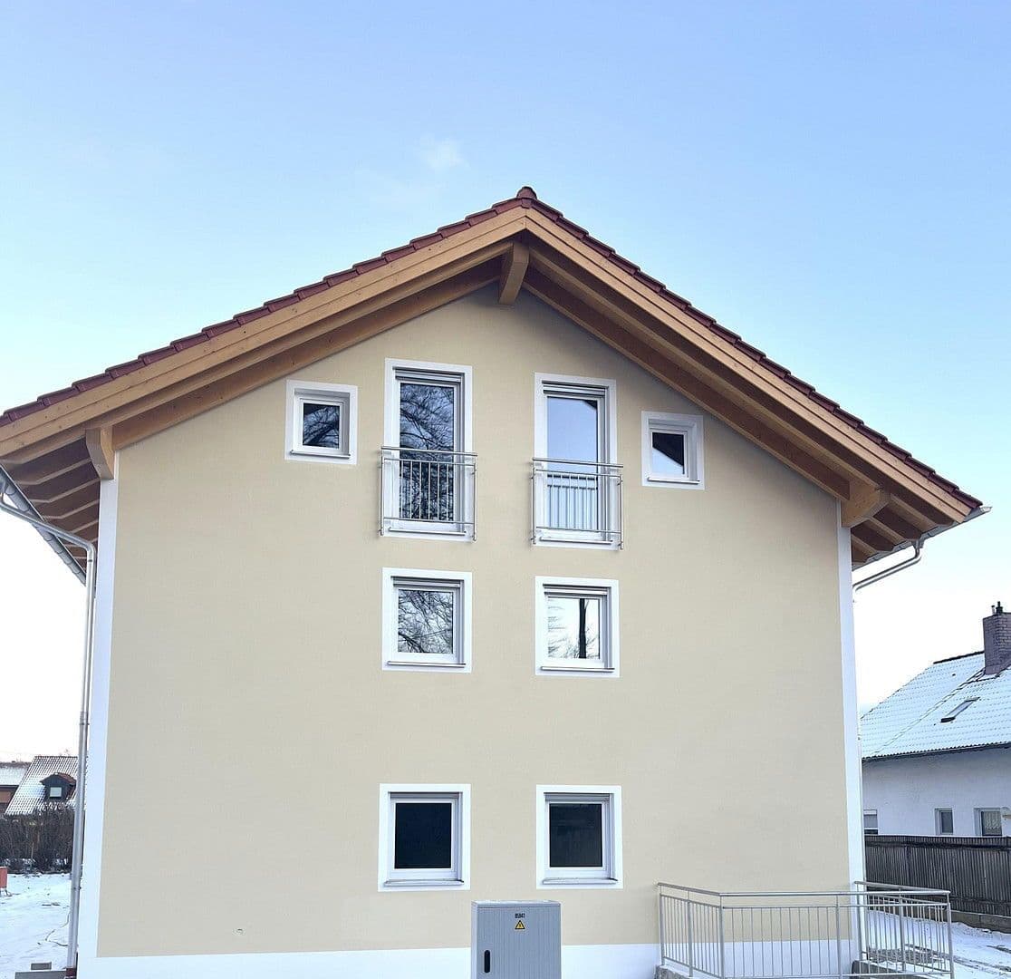 Pronájem domu 174 m², pozemek 100 m², Schloßstraße 43, Egmating, Bavorsko Pronájem domu 174 m², pozemek 100 m², Schloßstraße 43, Egmating, Bavorsko