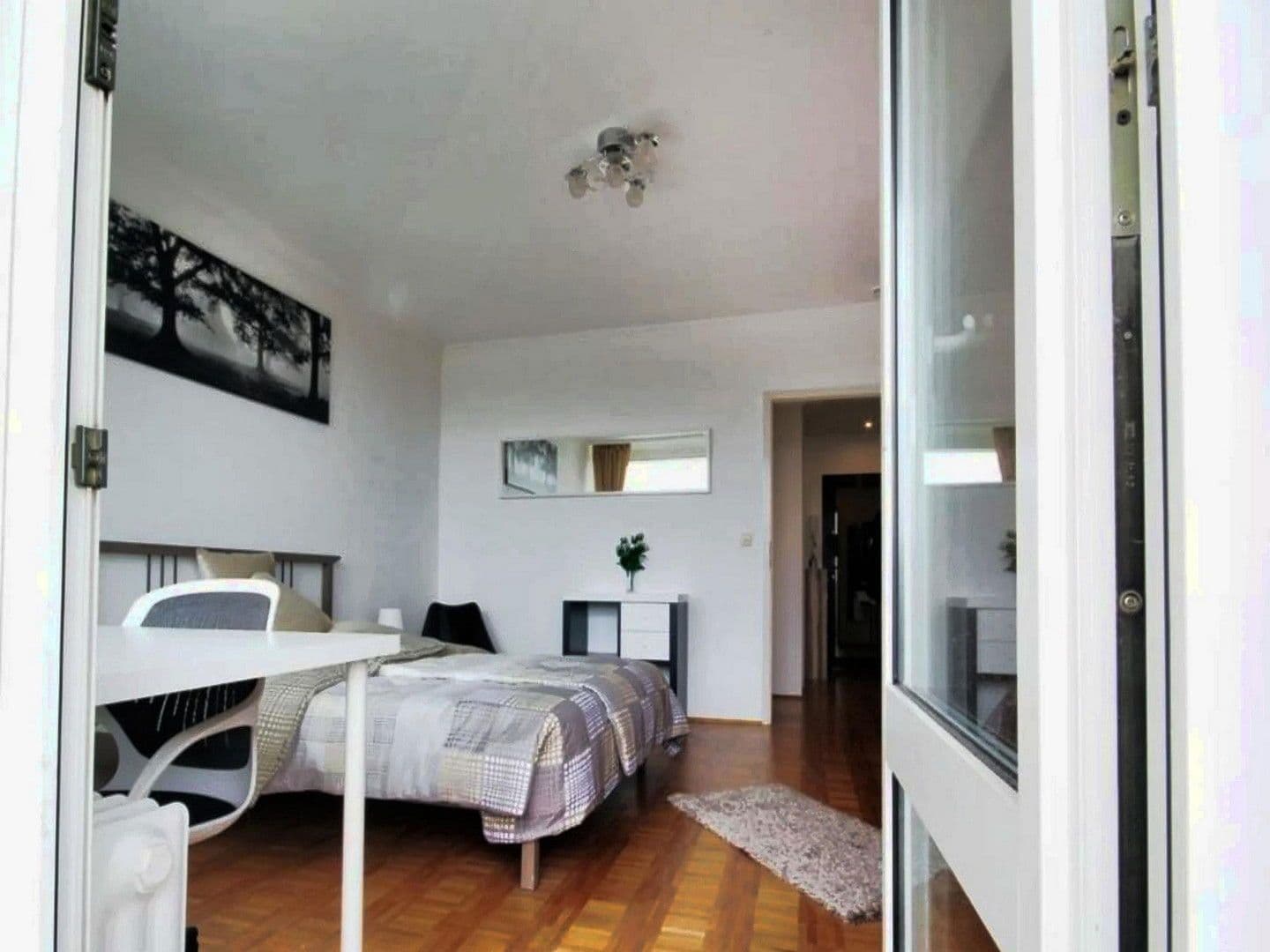 Pronájem bytu 2+1 70 m², Offenbach am Main, Hessen Pronájem bytu 2+1 70 m², Offenbach am Main, Hessen