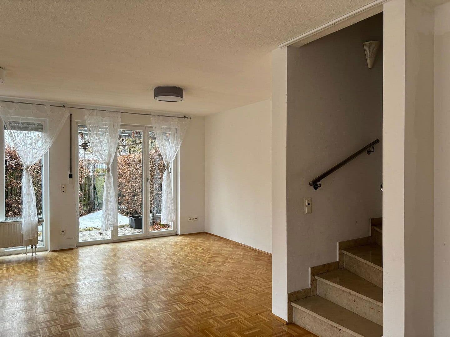 Prodej domu 140 m², pozemek 194 m², Regensburg, Bavorsko Prodej domu 140 m², pozemek 194 m², Regensburg, Bavorsko