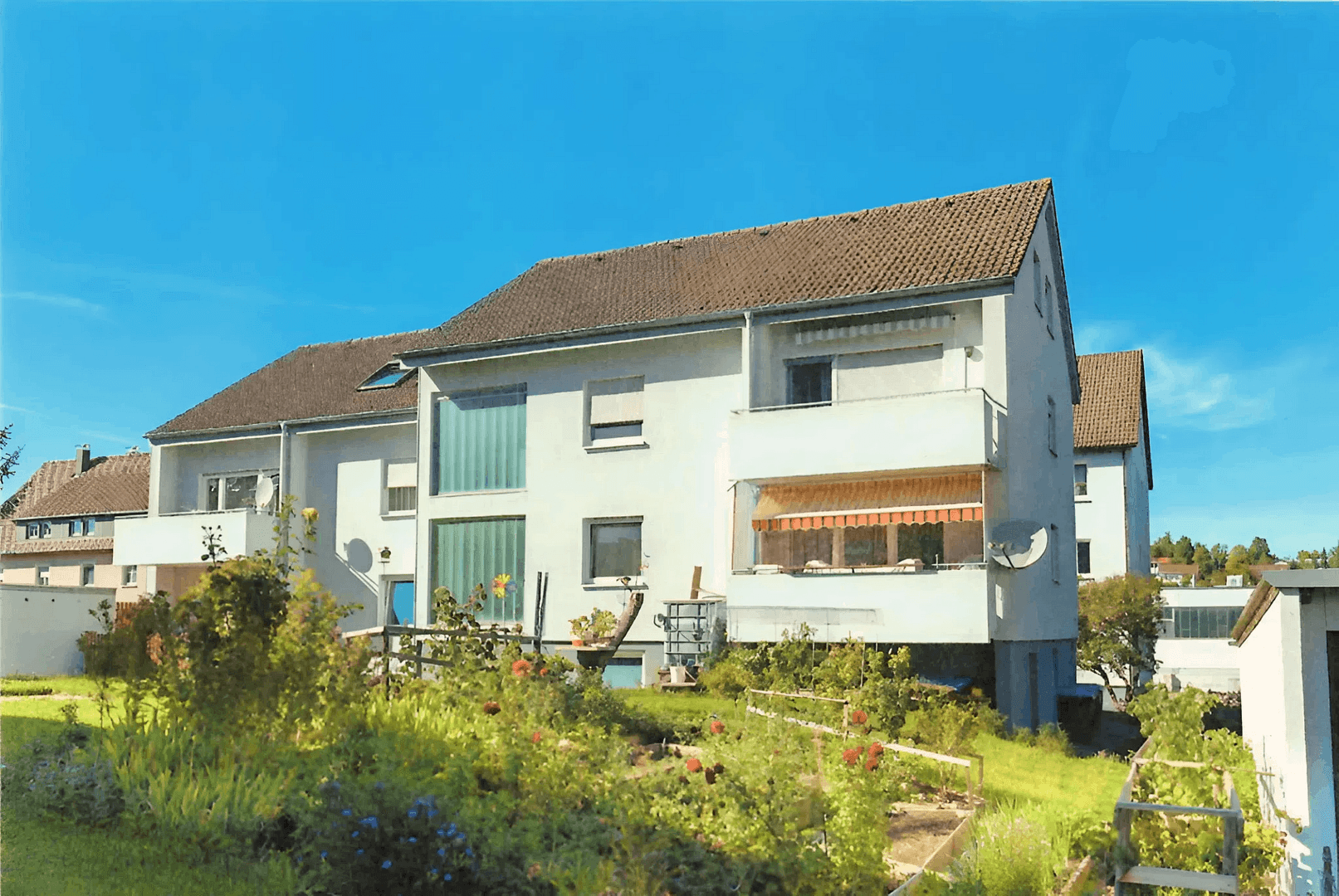 Pronájem bytu 6+1 120 m², Machtolsheimer Weg 4, Laichingen, Bádensko-Württembersko Pronájem bytu 6+1 120 m², Machtolsheimer Weg 4, Laichingen, Bádensko-Württembersko