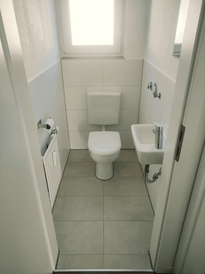 Pronájem bytu 6+1 120 m², Machtolsheimer Weg 4, Laichingen, Bádensko-Württembersko Pronájem bytu 6+1 120 m², Machtolsheimer Weg 4, Laichingen, Bádensko-Württembersko