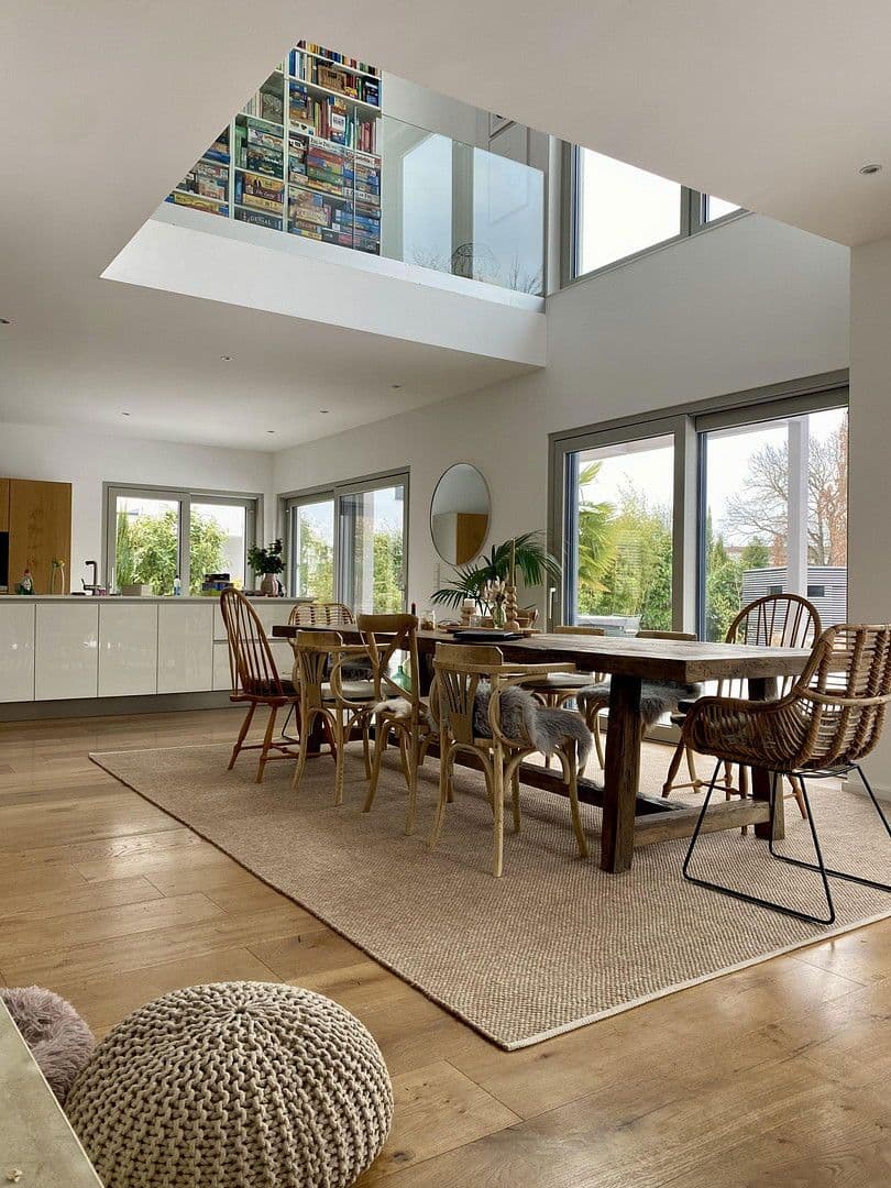 Prodej domu 250 m², pozemek 823 m², Rastatt, Bádensko-Württembersko Prodej domu 250 m², pozemek 823 m², Rastatt, Bádensko-Württembersko