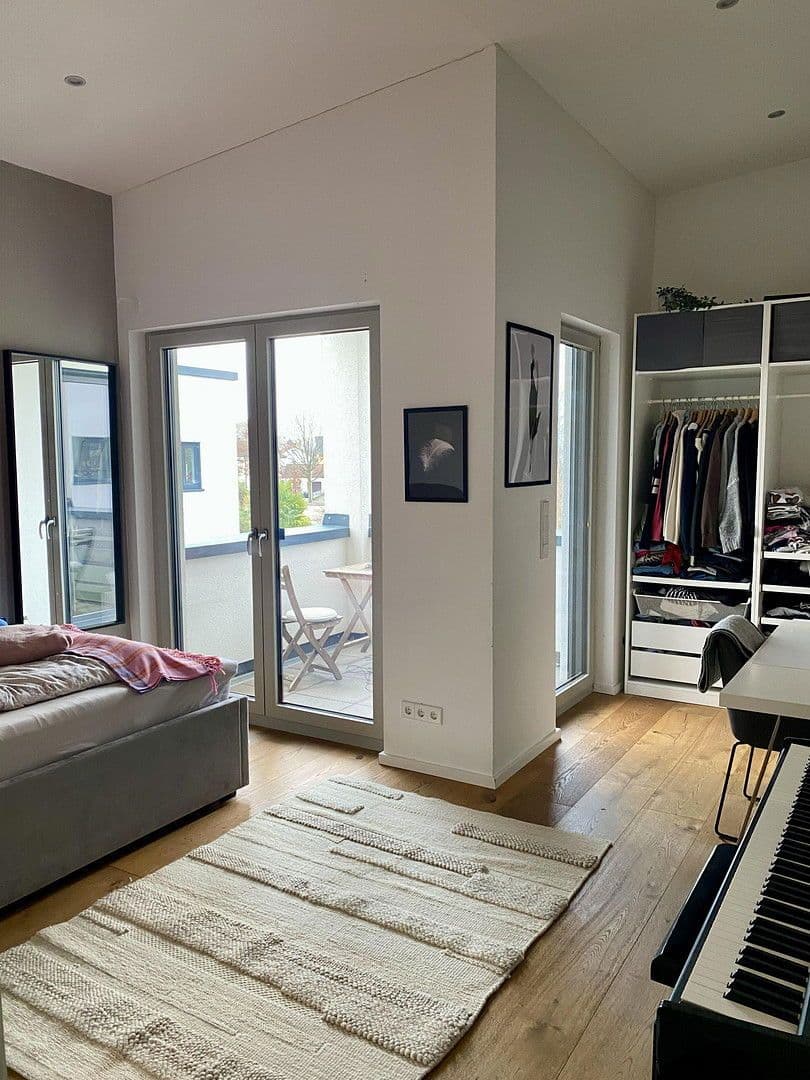 Prodej domu 250 m², pozemek 823 m², Rastatt, Bádensko-Württembersko Prodej domu 250 m², pozemek 823 m², Rastatt, Bádensko-Württembersko