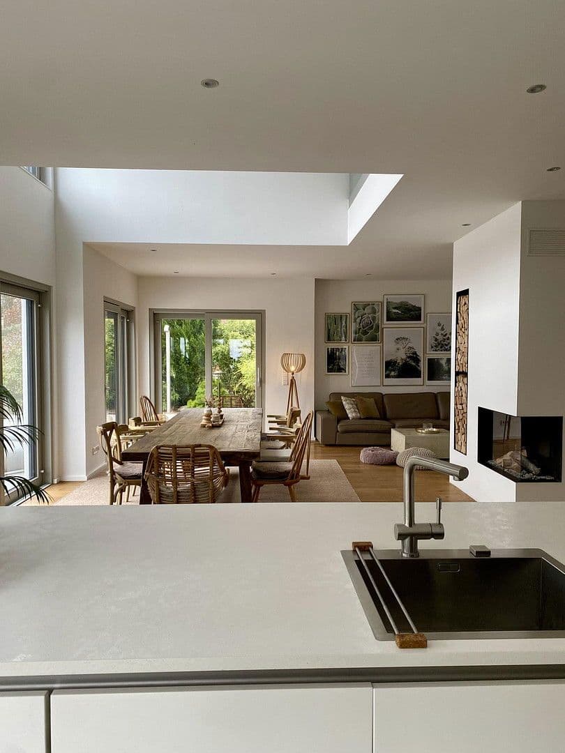 Prodej domu 250 m², pozemek 823 m², Rastatt, Bádensko-Württembersko Prodej domu 250 m², pozemek 823 m², Rastatt, Bádensko-Württembersko