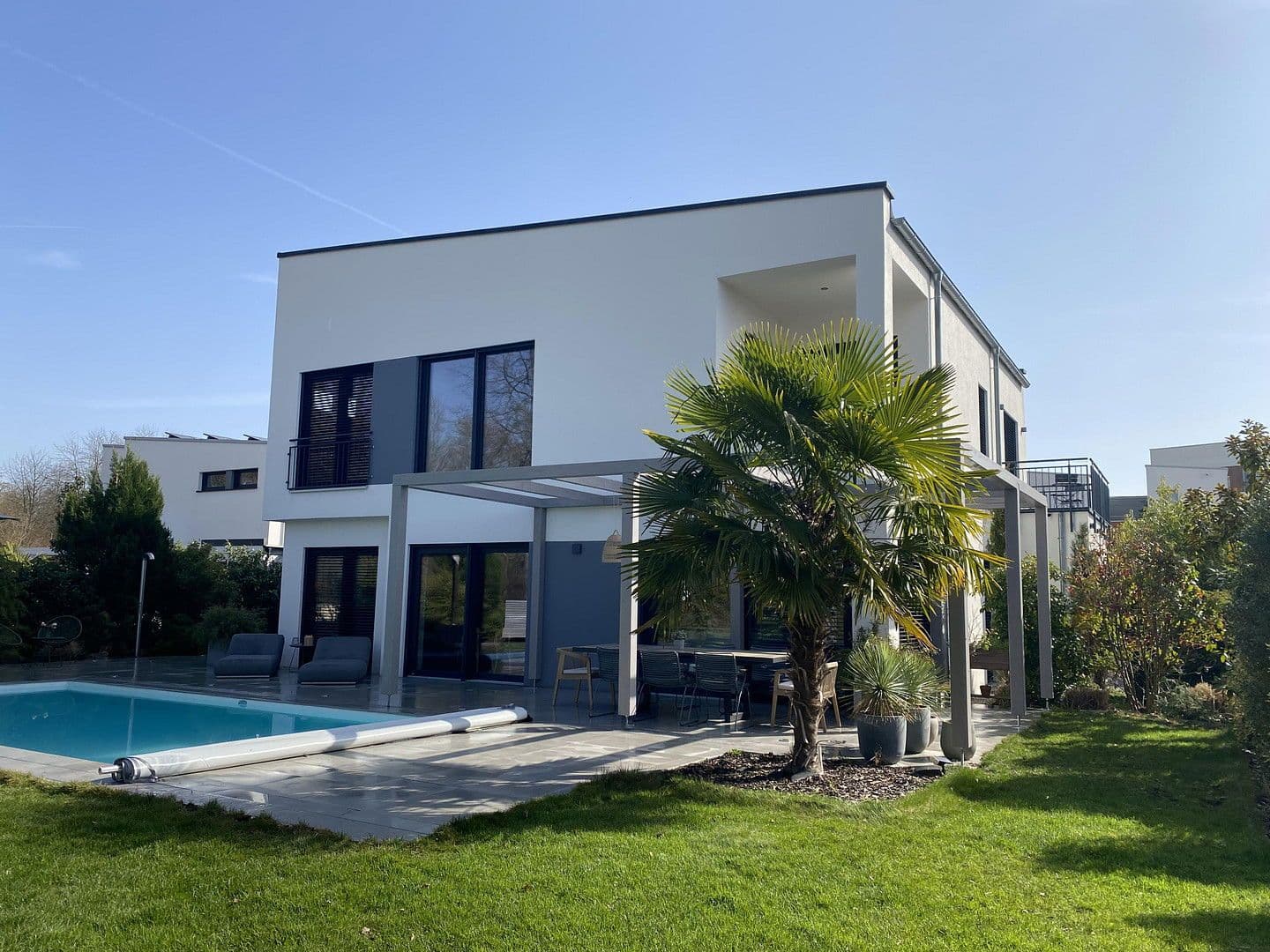 Prodej domu 250 m², pozemek 823 m², Rastatt, Bádensko-Württembersko Prodej domu 250 m², pozemek 823 m², Rastatt, Bádensko-Württembersko