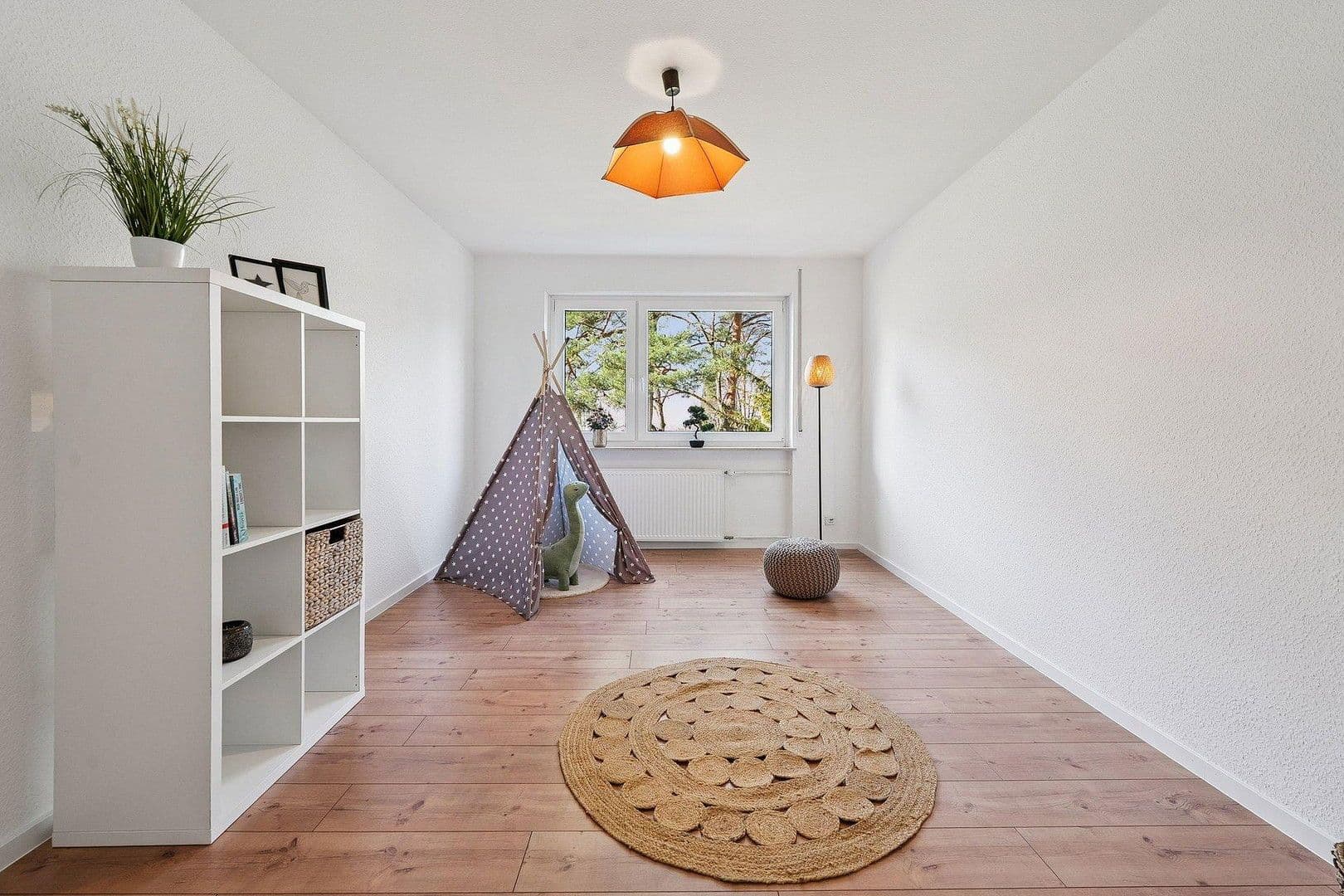 Prodej bytu 4+1 103 m², Harald-Hamberg-Str. 48, Schweinfurt, Bavorsko Prodej bytu 4+1 103 m², Harald-Hamberg-Str. 48, Schweinfurt, Bavorsko