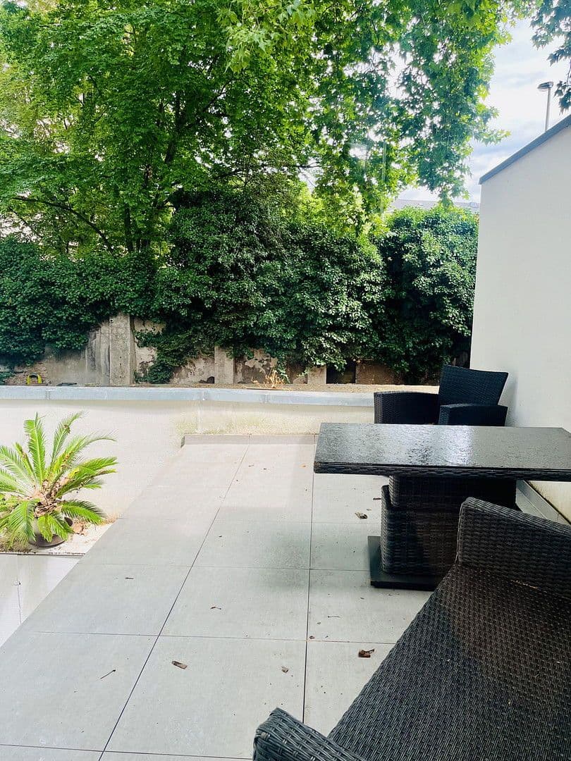 Prodej domu 176 m², pozemek 78 m², Steinfelder Gasse 30, Köln, Severní Porýní-Vestfálsko Prodej domu 176 m², pozemek 78 m², Steinfelder Gasse 30, Köln, Severní Porýní-Vestfálsko