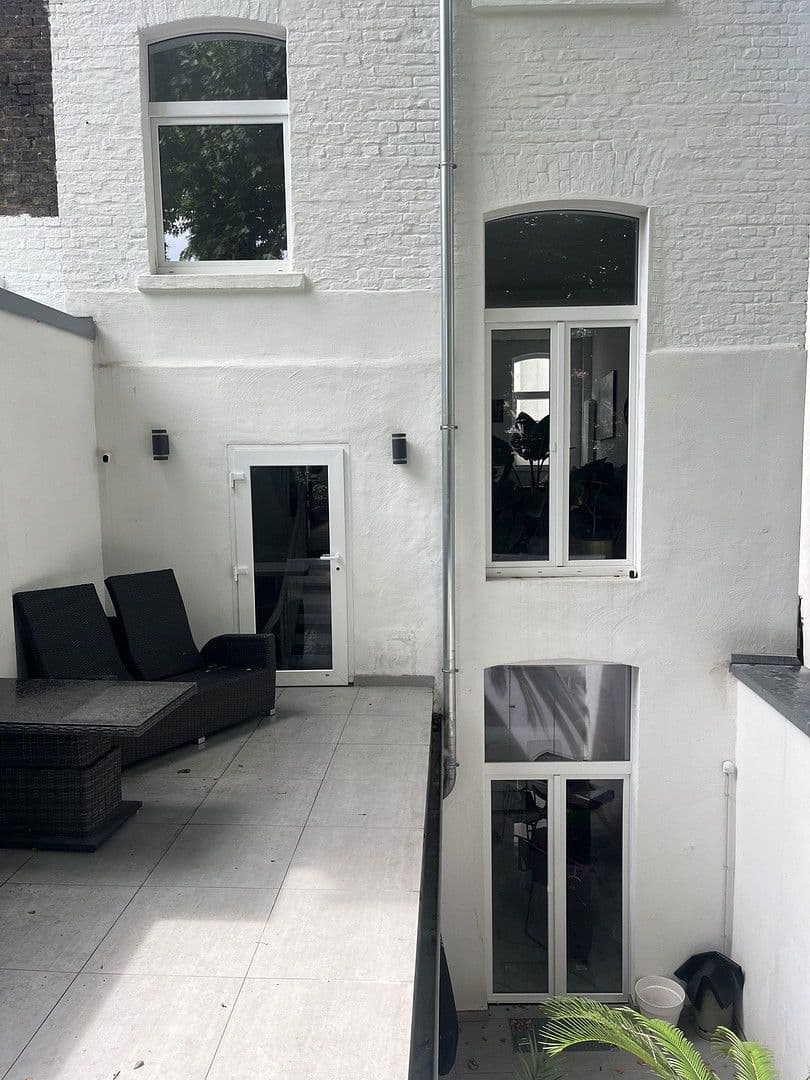 Prodej domu 176 m², pozemek 78 m², Steinfelder Gasse 30, Köln, Severní Porýní-Vestfálsko Prodej domu 176 m², pozemek 78 m², Steinfelder Gasse 30, Köln, Severní Porýní-Vestfálsko