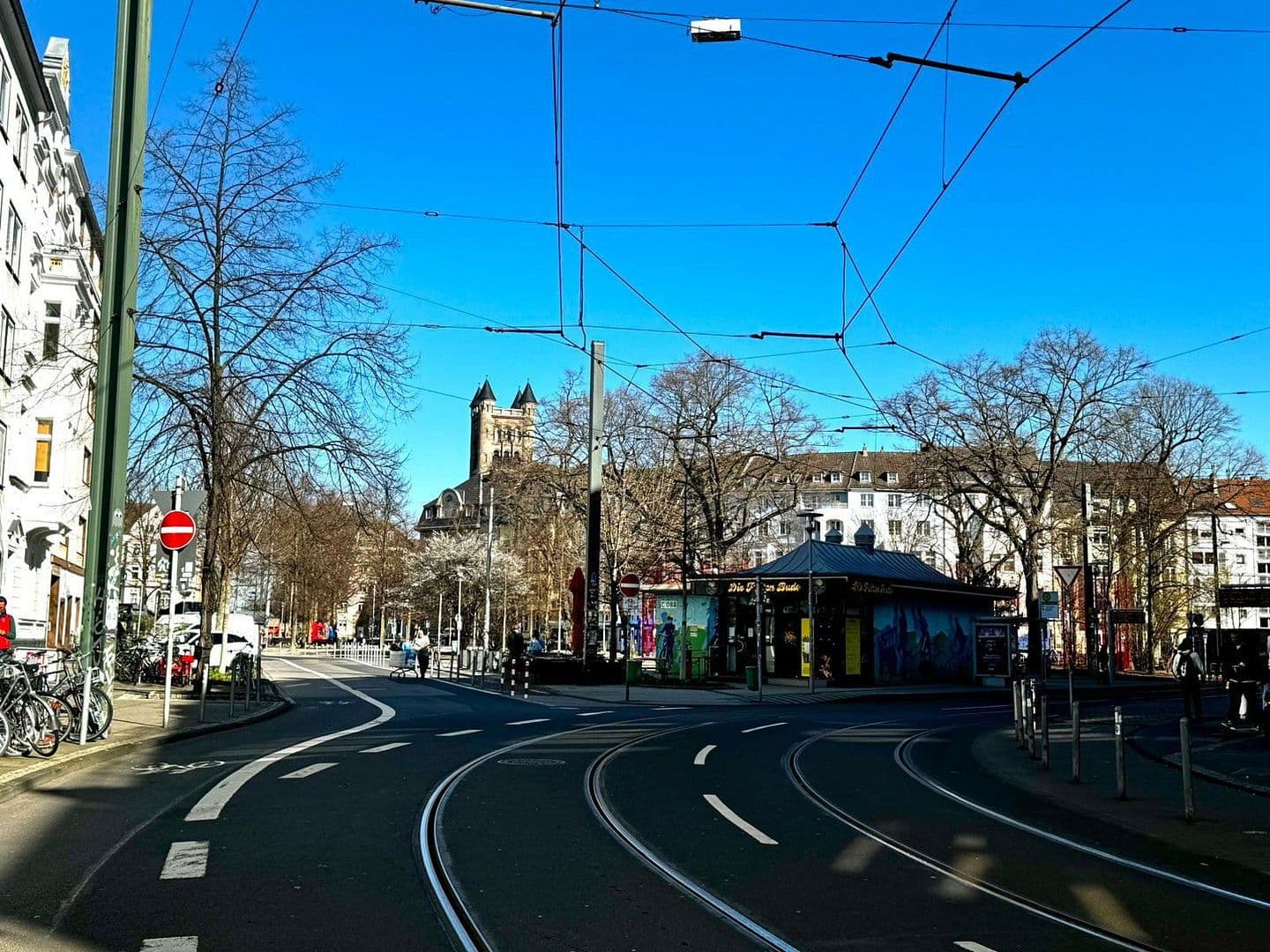 Prodej bytu 2+1 70 m², Düsseldorf, Severní Porýní-Vestfálsko Prodej bytu 2+1 70 m², Düsseldorf, Severní Porýní-Vestfálsko