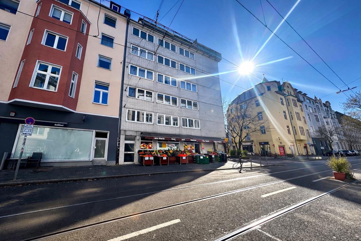 Prodej bytu 2+1 70 m², Düsseldorf, Severní Porýní-Vestfálsko Prodej bytu 2+1 70 m², Düsseldorf, Severní Porýní-Vestfálsko