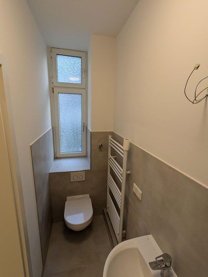 Pronájem bytu 2+1 45 m², Oppauerstr.36, Mannheim, Bádensko-Württembersko Pronájem bytu 2+1 45 m², Oppauerstr.36, Mannheim, Bádensko-Württembersko