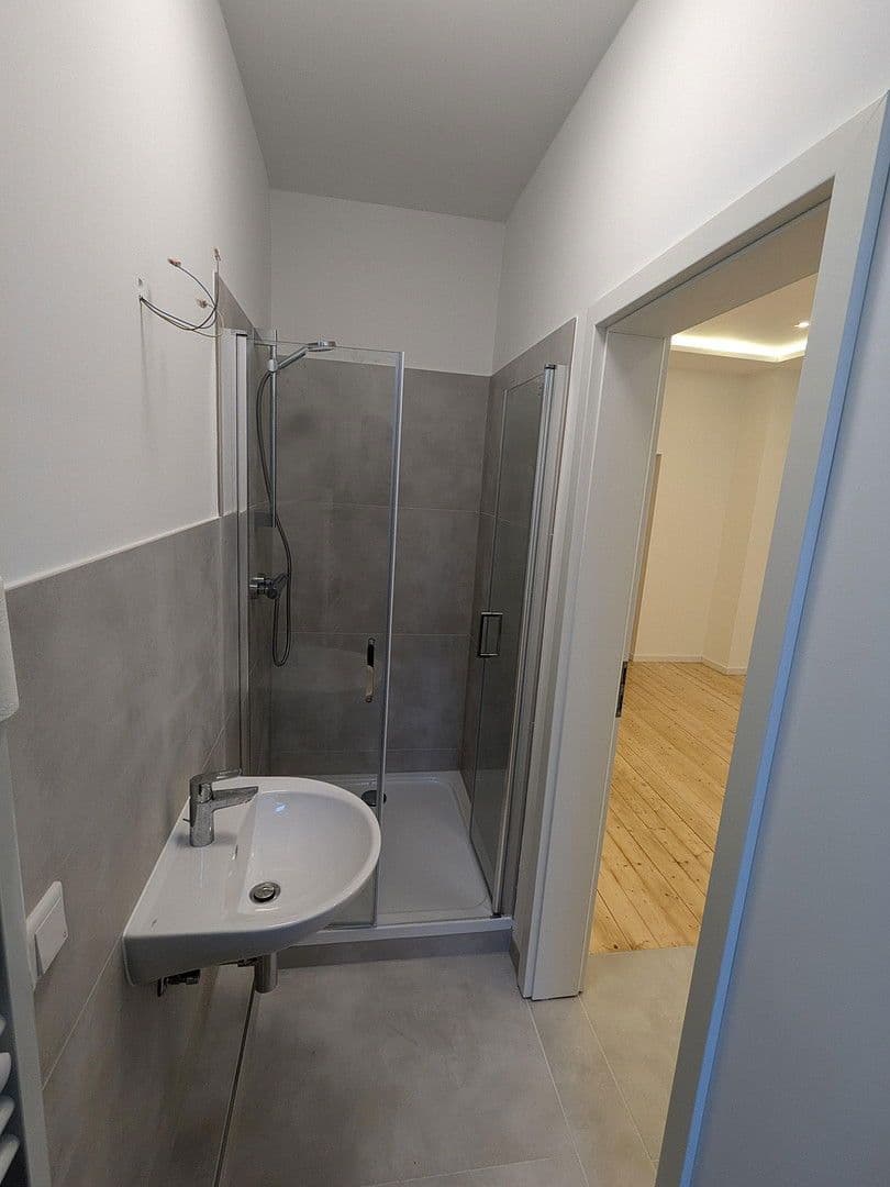 Pronájem bytu 2+1 45 m², Oppauerstr.36, Mannheim, Bádensko-Württembersko Pronájem bytu 2+1 45 m², Oppauerstr.36, Mannheim, Bádensko-Württembersko