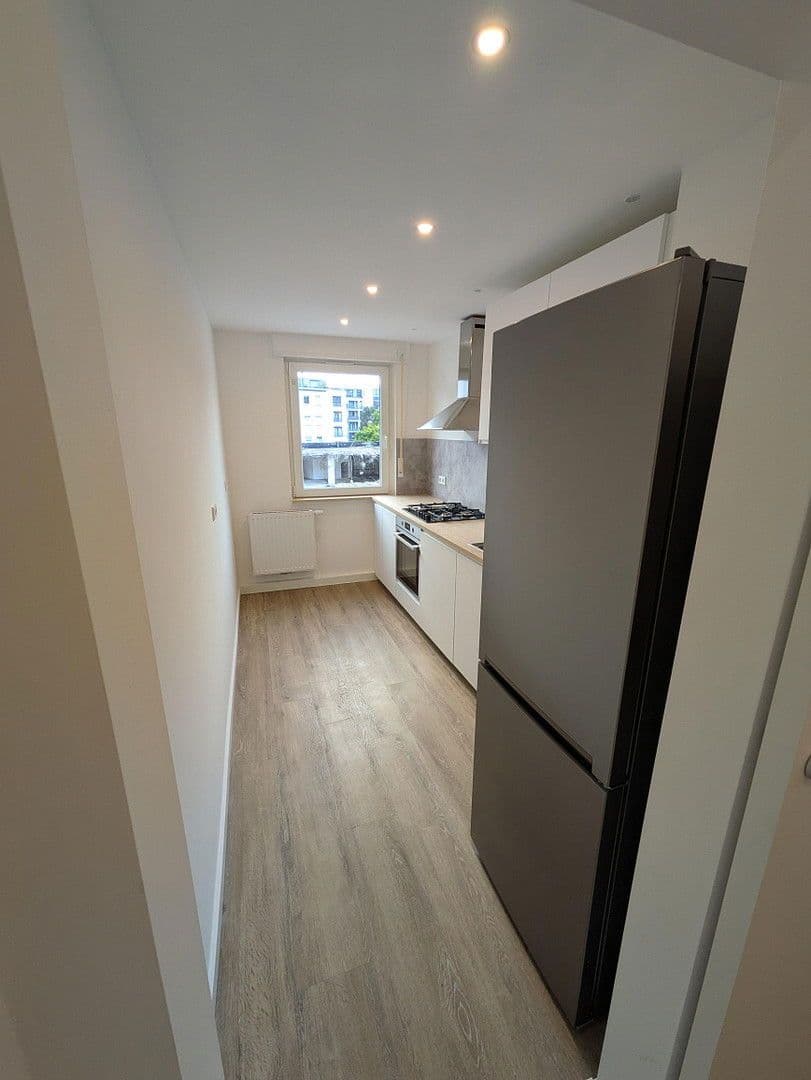 Pronájem bytu 2+1 55 m², Scheurlstraße 25, Nürnberg, Bavorsko Pronájem bytu 2+1 55 m², Scheurlstraße 25, Nürnberg, Bavorsko