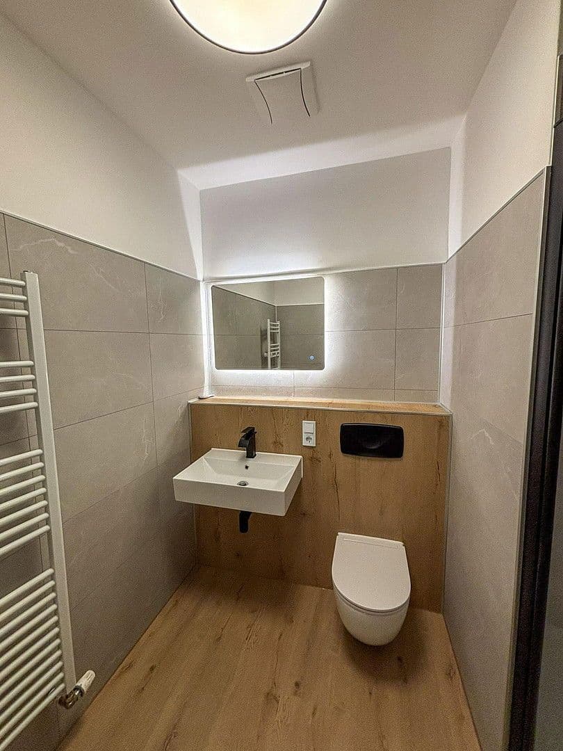 Prodej bytu 1+1 37 m², Faradaystraße 9, Leipzig, Sasko Prodej bytu 1+1 37 m², Faradaystraße 9, Leipzig, Sasko